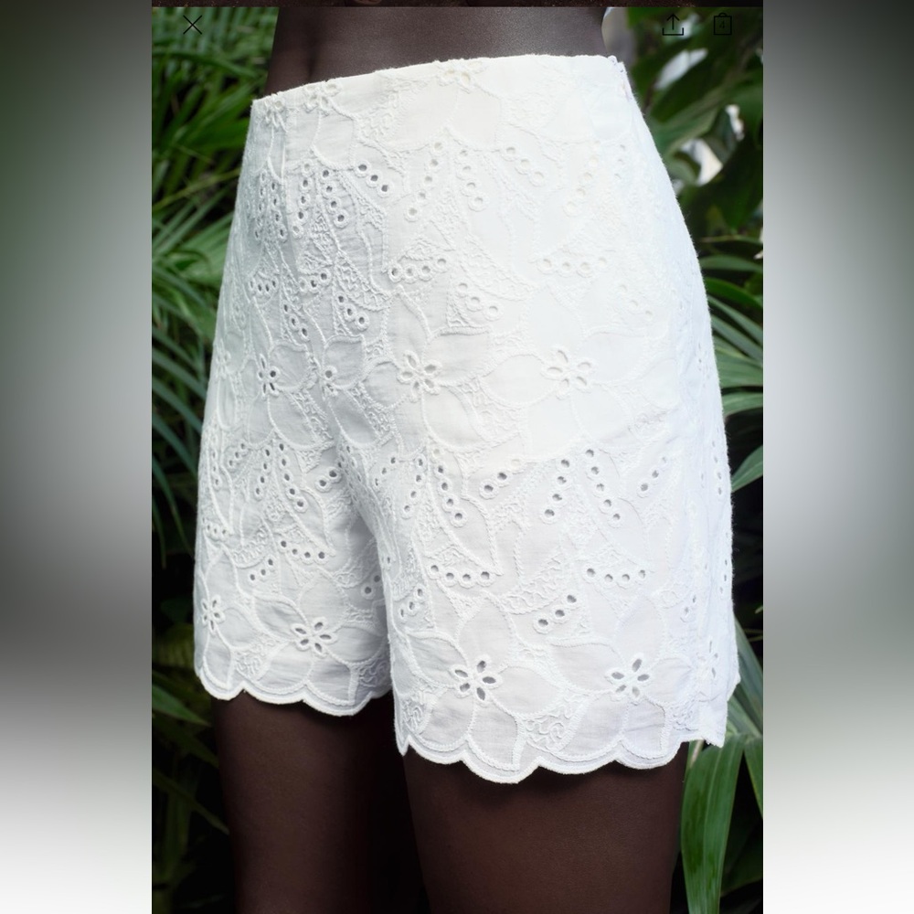 Zara White Eyelet Embroidered High Waist  Shorts Size S